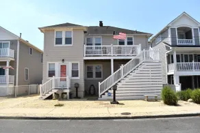 Seaside Park Gem | Pool, Hot Tub & Beach Badges - Image 4