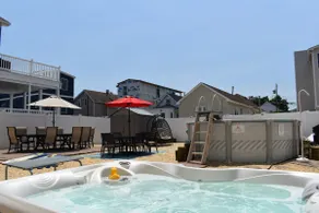 Seaside Park Gem | Pool, Hot Tub & Beach Badges - Image 2
