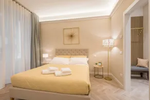 Golden Chic – Upper Town - Image 5
