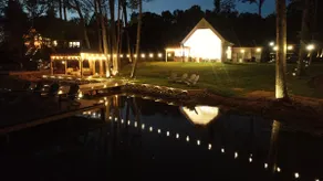 Emma's Lakeside Lounge - Image 3