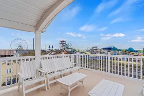 4 BR + Den 5 Decks Beach Haven, Best Location! - Image 4