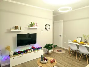 Nea Apartment, Spacious, Modern, Luxurious home - Image 3