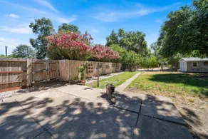 Comfortable home near river access trail - Image 3