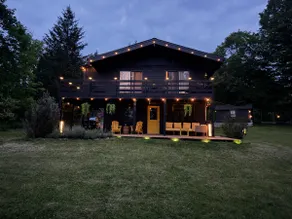 Serene two-level Chalet, 3 minutes from Windham. - Image 2