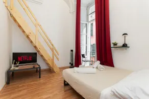 Charming 50 steps from the Duomo • 4 bedrooms • 3 bathrooms • - Image 3