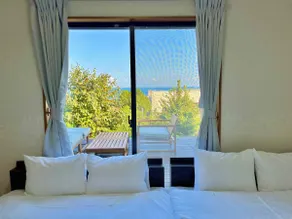 Ocean View Barrel Sauna/Open Wood Deck/Private Accommodation for 1 Group/Pets OK - Image 2