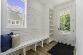 New Build Luxe Lakefront Living, Crystal Lake NoMI - Image 2