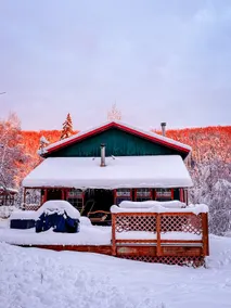 Aurora Views in Private Log Cabin - Image 3