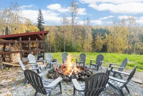 Aurora Views in Private Log Cabin - Image 5