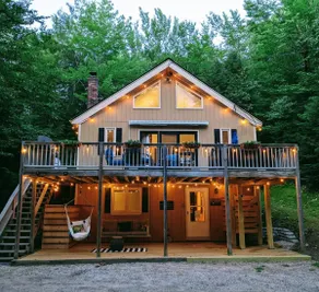 Hot Tub, 5 Beaches Nearby, 4BR, Dog & Kid Friendly - Image 2