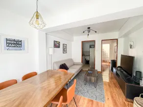 Charming 2-story apt. w/ balcony - Image 2