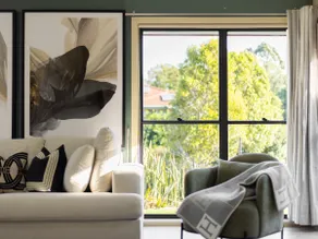 Style 5BR House I Air-con I 2king beds@Carindale - Image 5
