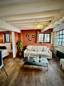 Le Spa Léon – Jacuzzi, private sauna and parking - Image 4
