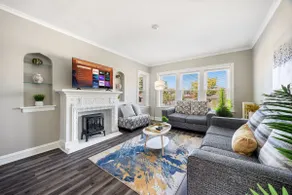 Serene Suburban Stay: Family-Friendly w/EZ Parking - Image 2