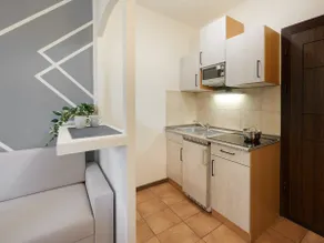 Central Palm Studio with free Parking - Image 3