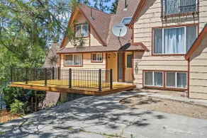 European-style lake hous - Image 2