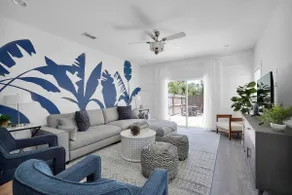 4 BR Townhome-4 blocks to the beach - Image 2