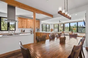 Superb Ski Haus | Near Heavenly & Views | Sleeps 8 - Image 4