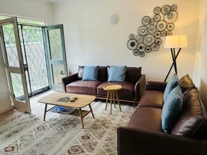 Walkable*Adel Oval*Free Parking*Location*Romantic - Image 3