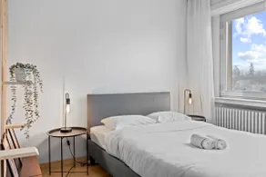 Studio in city center 15min from airport - Image 4