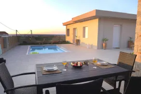 Agioklima Luxury Villa - Image 2