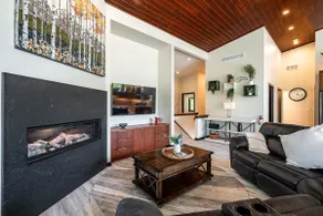 4 BD/4 BA Home, Perfect for Weddings & Group Trips - Image 3