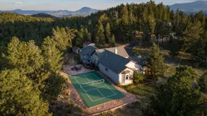 Luxe MTN Retreat | Pickleball | HotTub | FirePit - Image 4
