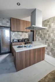 DS2 & DS3 / Designer House with Authentic Lowry Sauna / Close to Uratomi Coast with 25m Transparency - Image 5