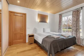 Charming villa with a hot tub, by the Golden Circle - Image 4