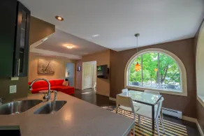 Stylish 1 bedroom ap in downtown - Image 5