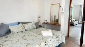 Cocoon house with pool 2 blocks from the beach - Image 4