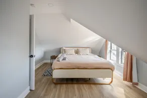 Walkable Black Rock Retreat: 2 Kings - Image 2