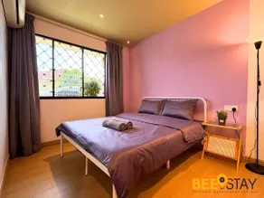Jenjarom No. 9 Modern Cozy Homestay for 6 Pax - Image 5