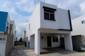 Family home and businesses near Miramar beach - Image 2