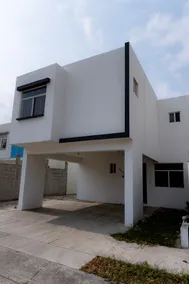 Family home and businesses near Miramar beach - Image 3
