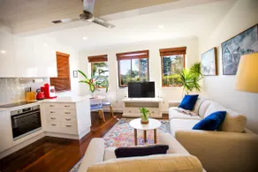 River View - Modern Living In A Vintage Apartment - Image 2