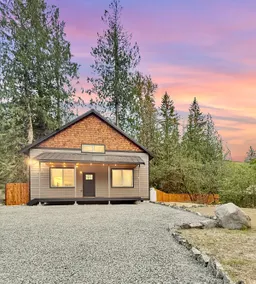 180° Views • Hot Tub • 2 Kings • Play Yard •AC• EV - Image 5