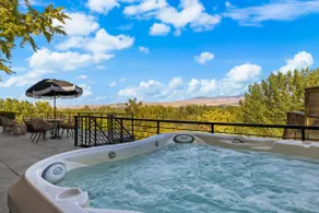 LUX ”Boise Boys View House” | Sauna | Hot Tub - Image 2