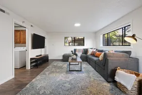 Vista House - Newly Remodeled 4 Bedroom - Image 3