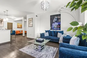 West Midtown Views *King Bed* *Indoor Fireplaces* - Image 4