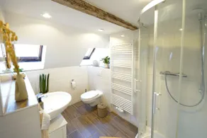 Top floor - 52 m² - In terraced house - large bathroom, kitchen - Image 4