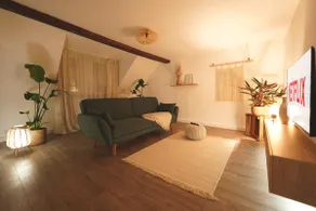 Top floor - 52 m² - In terraced house - large bathroom, kitchen - Image 2