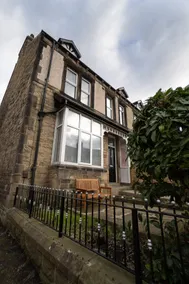 4 Bed End Terrace - sleeps 7 - Image 5