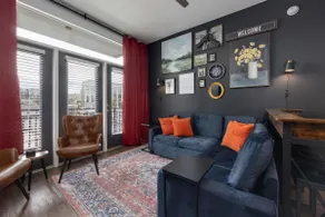 Walk 2 Broadway~King bed~2 Fulls~Parking~Pool~Gym - Image 3
