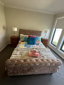 Quiet Comfort for Relaxing Stays - Image 3