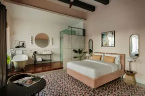 Chic Studio Apartment with Balcony in Valletta - Image 2