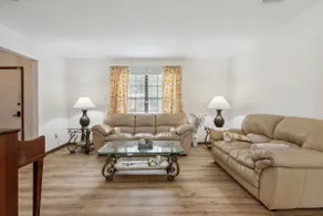 River City Hideaway | 3BR Near JAX Airport - Image 5