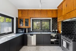 Warburton Stays Station Penthouse - Image 4