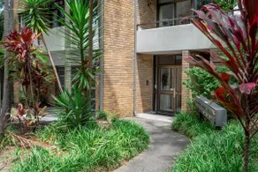 Garden Apartment with Large Outdoor Areas. - Image 3