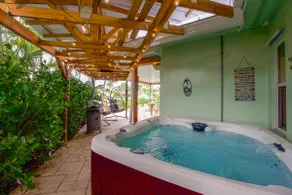 Sunrise Oasis: 2Mi Beach+Pool+HotTub+Boat Rental! - Image 4